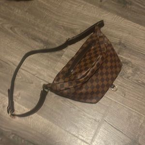 🌵LAST DAY!! 🌵Checkered bum bag- designer inspired